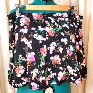 76.  EUC ~ Skater Skirt ~ Gords for Fullness ~ 🛵🛴🛼🛹 ~ So Cute!!!